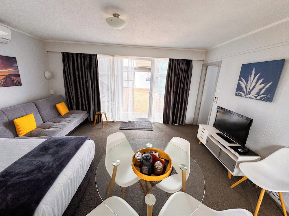 Waikanae Beach Motel 46/76