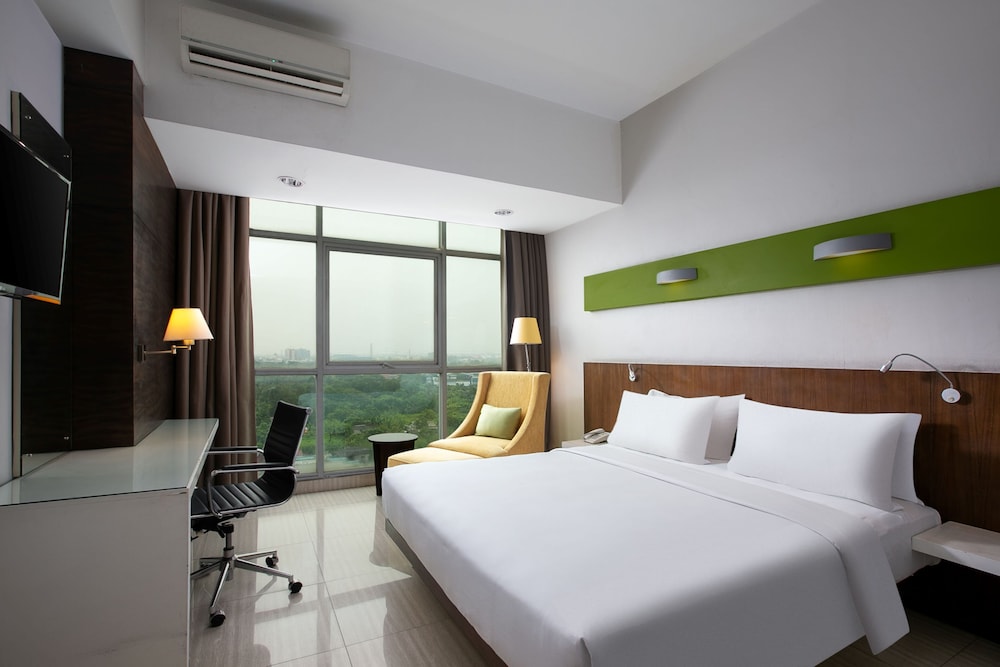 Hotel Santika Cikarang 13/49