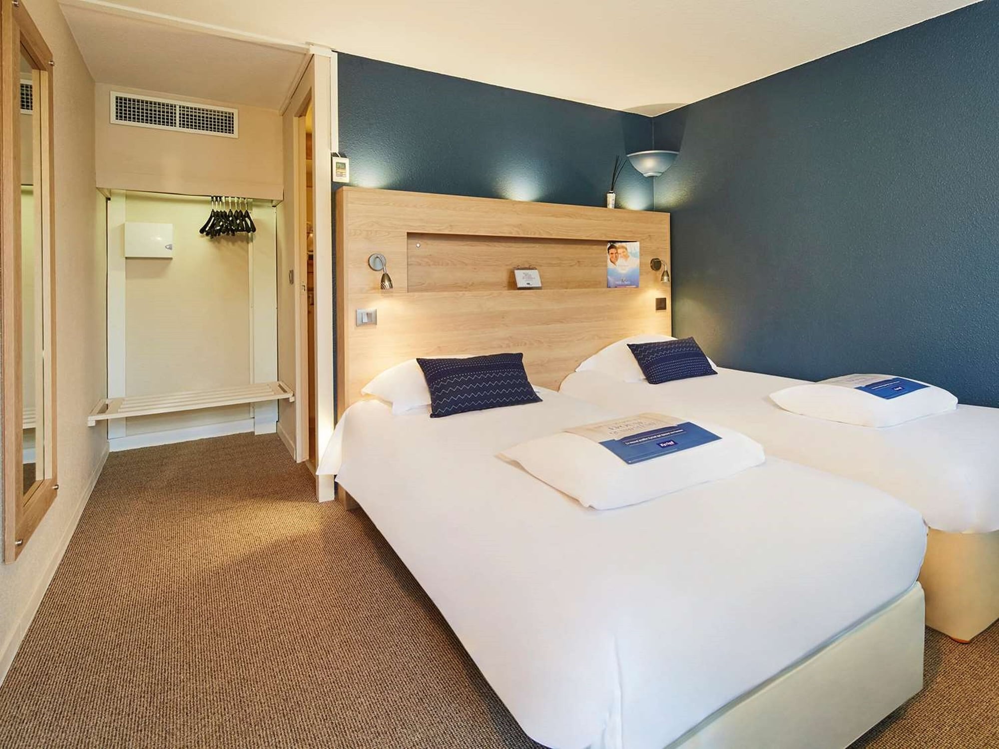Standard, Twin Beds