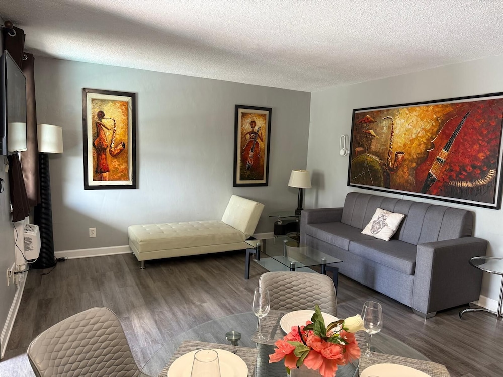 Sheridan Suites Apartment Hotel 48/69