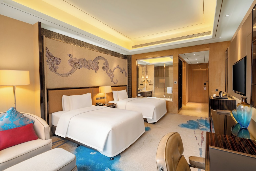 Wanda Vista Dongguan 24/70