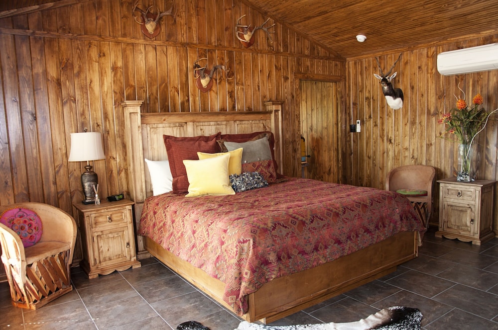 Live Oaks Bed and Breakfast 6/44