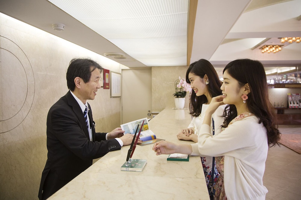 Ryugu Hotel 32/68