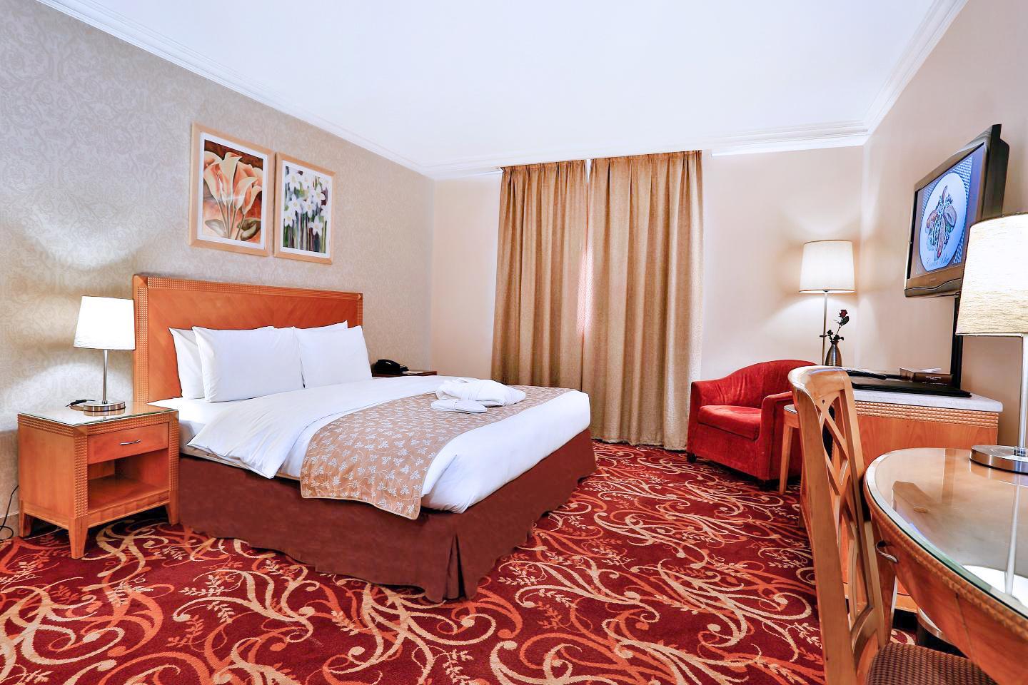 Room, Double Bed
