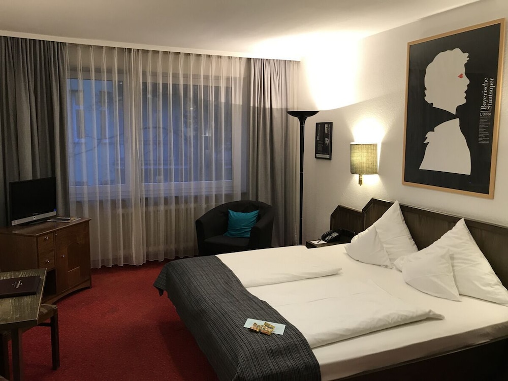 Hotel Nymphenburg City 33/72