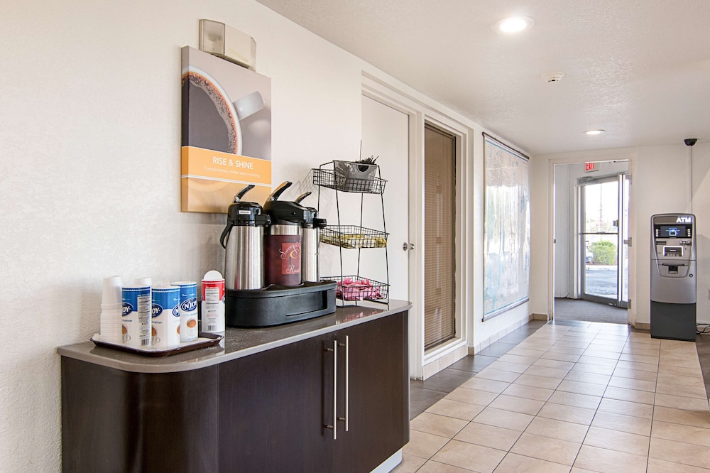 Motel6 Tampa, FL - Fairgrounds 10/51