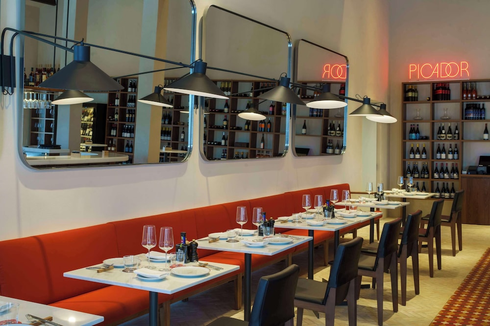 La Zambra the Unbound Collection By Hyatt 55/69
