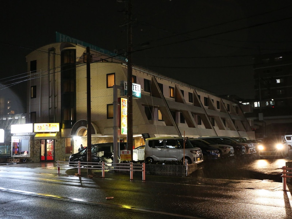 Palace Inn Toyota 45/49