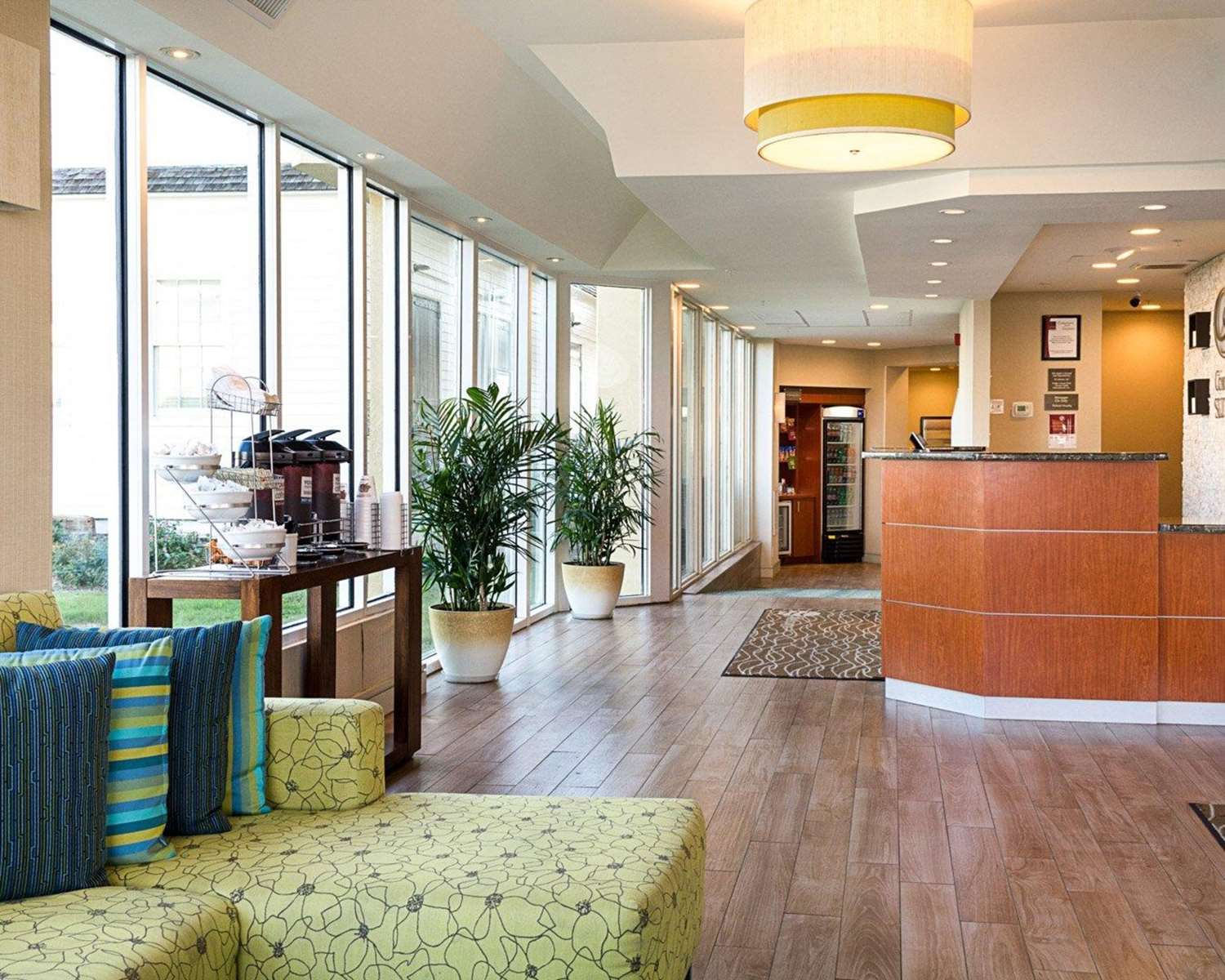 Comfort Suites Beachfront 6/16