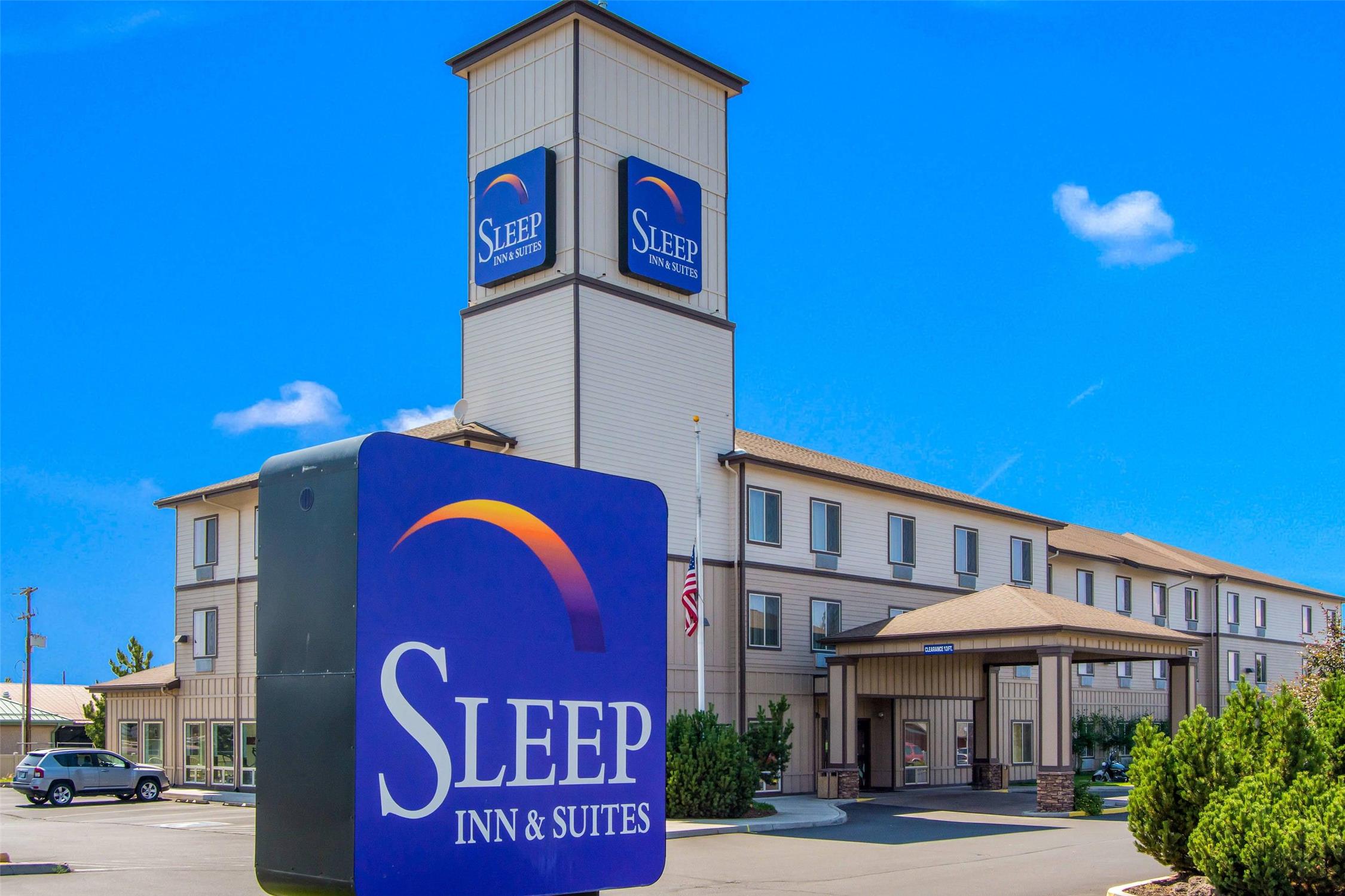 Sleep Inn and Suites Redmond, OR 4/34