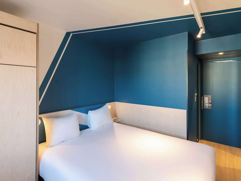 Ibis Budget Lyon Confluence 44/56