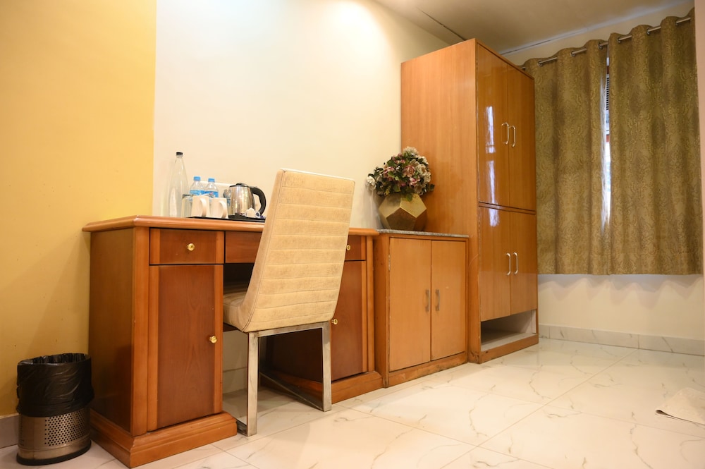 Hotel Vaibhav Inn 12/50