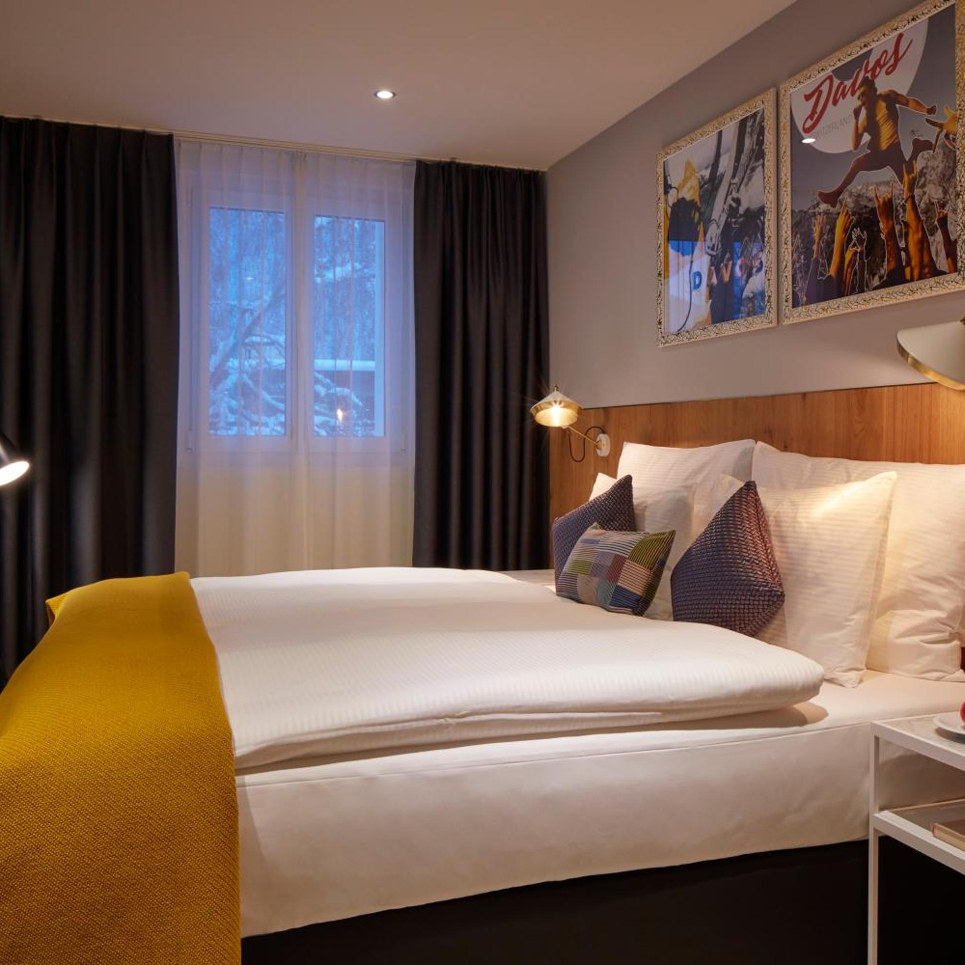 Silver, Studio, Suite, King Bed