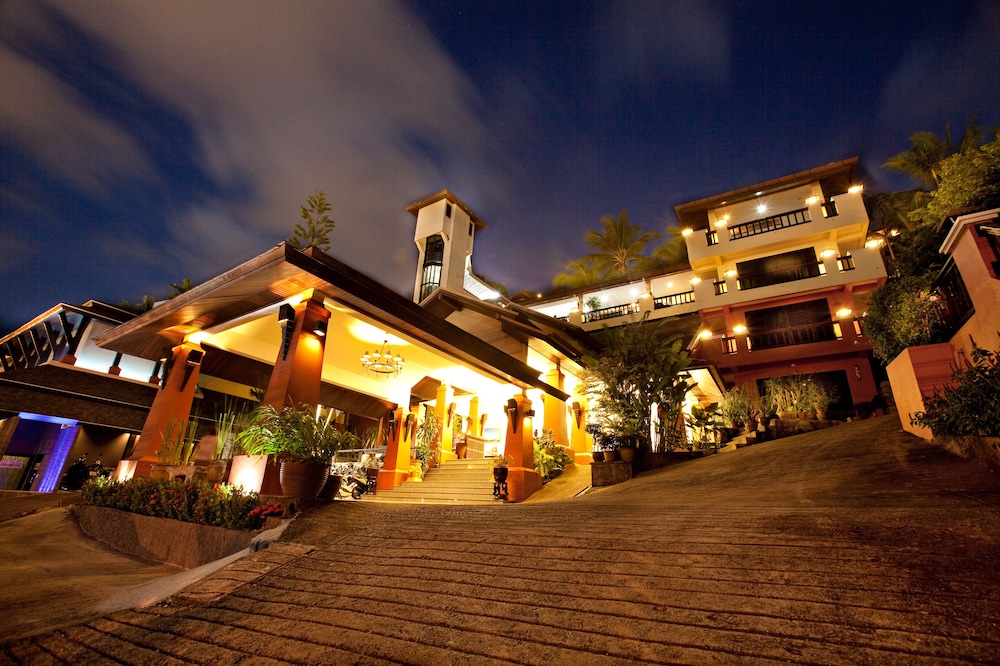 C N Resort And Spa 2/44