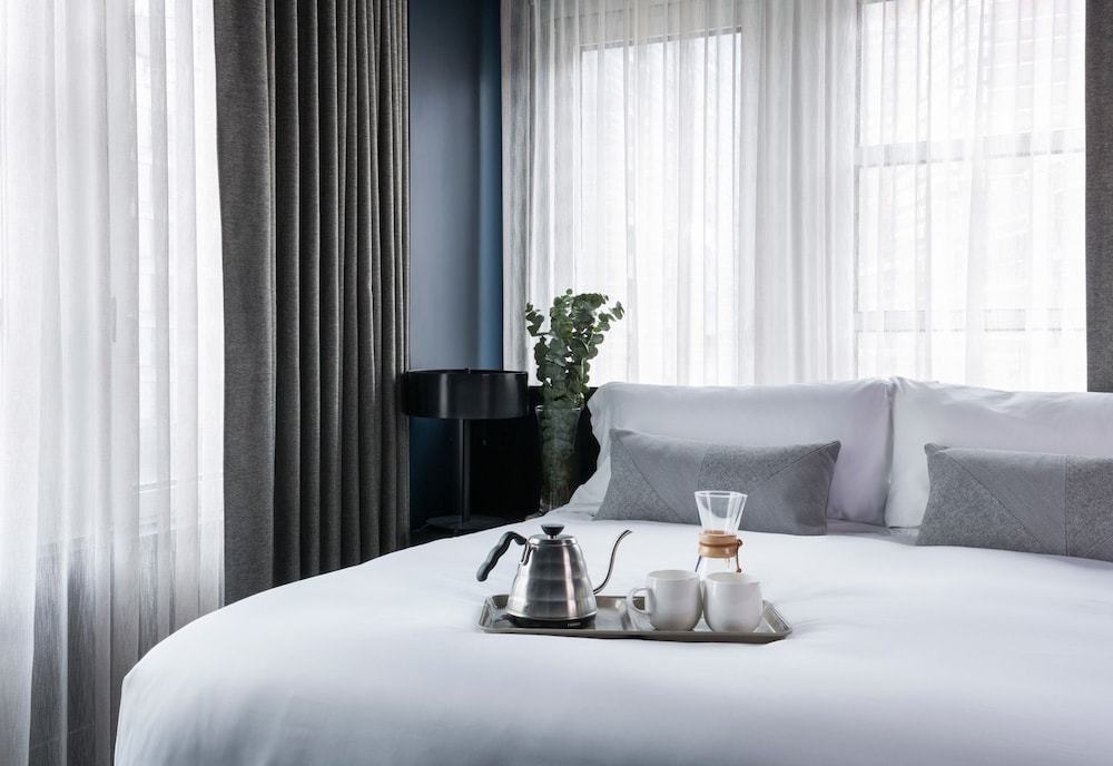 The Tillary Hotel Brooklyn 8/50