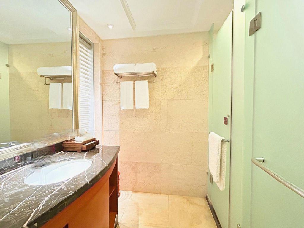 Hong Shan International Hotel 42/48