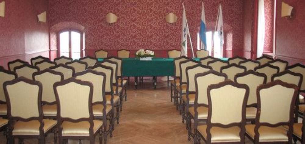 Hotel Titano 45/54