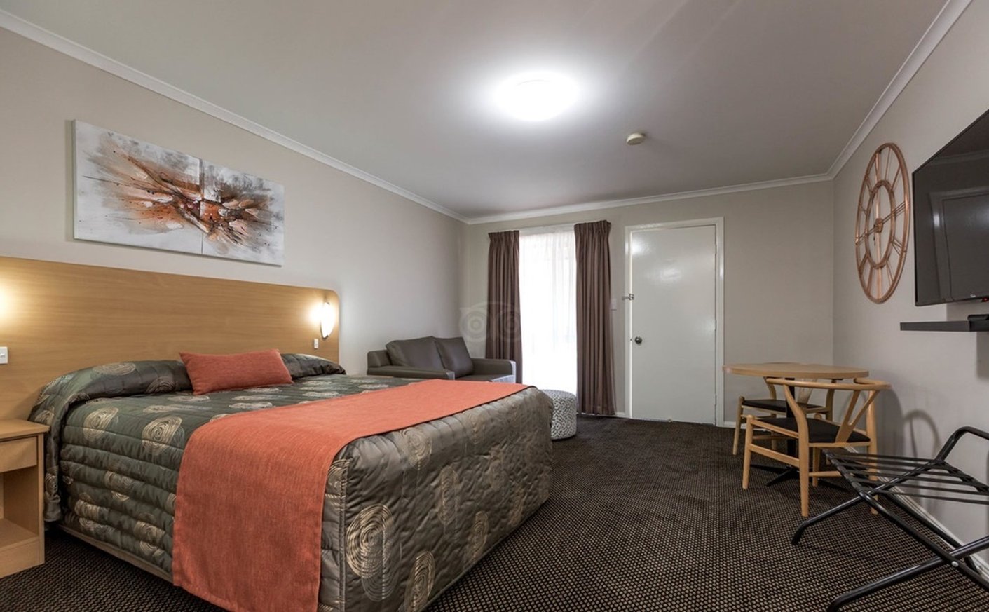 Cattlemans Country Motor Inn & Serviced Apartments 5/23