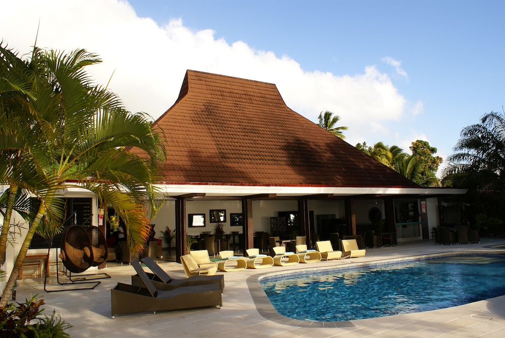 Garden Island Resort 21/23