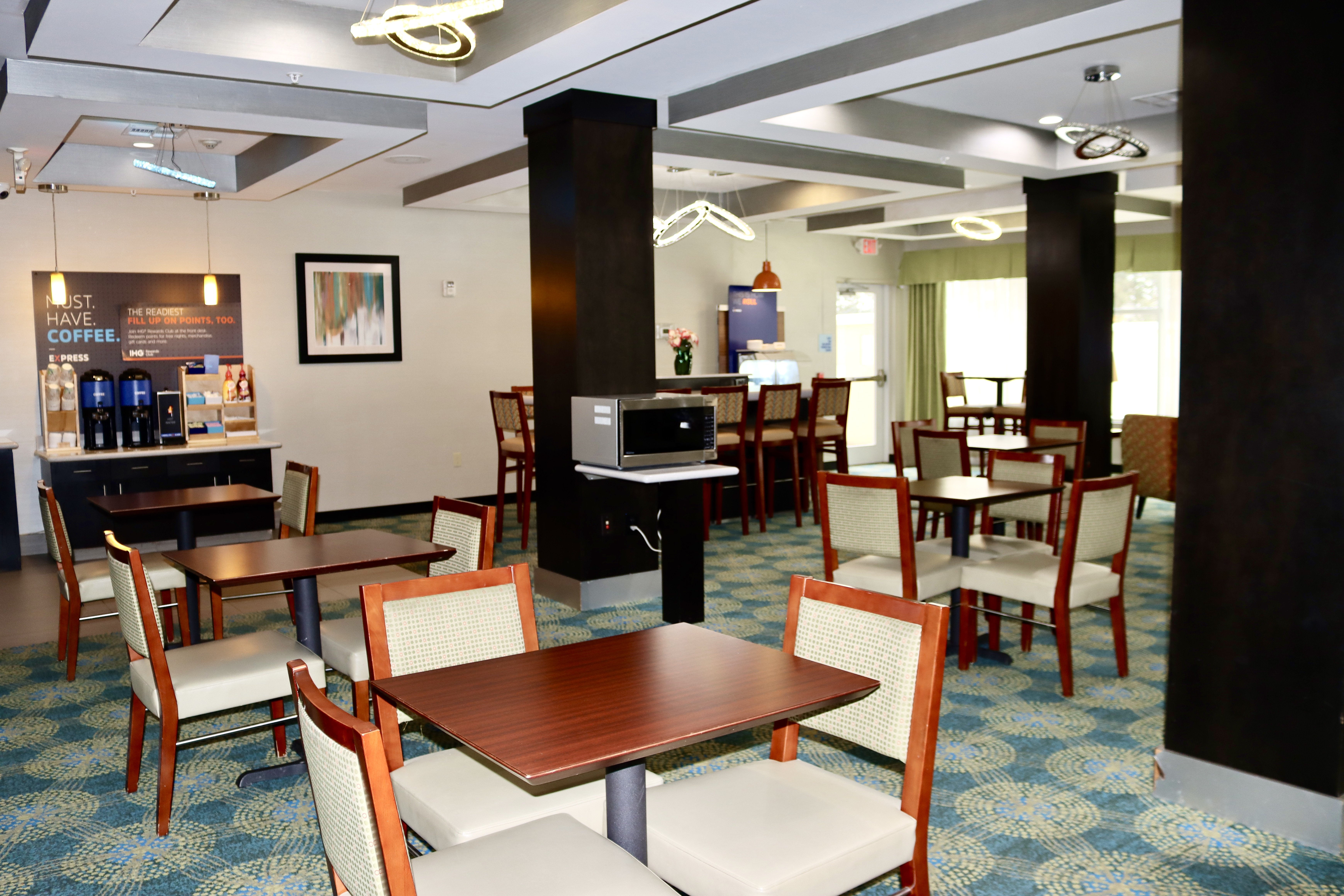 Holiday Inn Express Hotel And Suites Houston Northwest Brookhollow 16/27