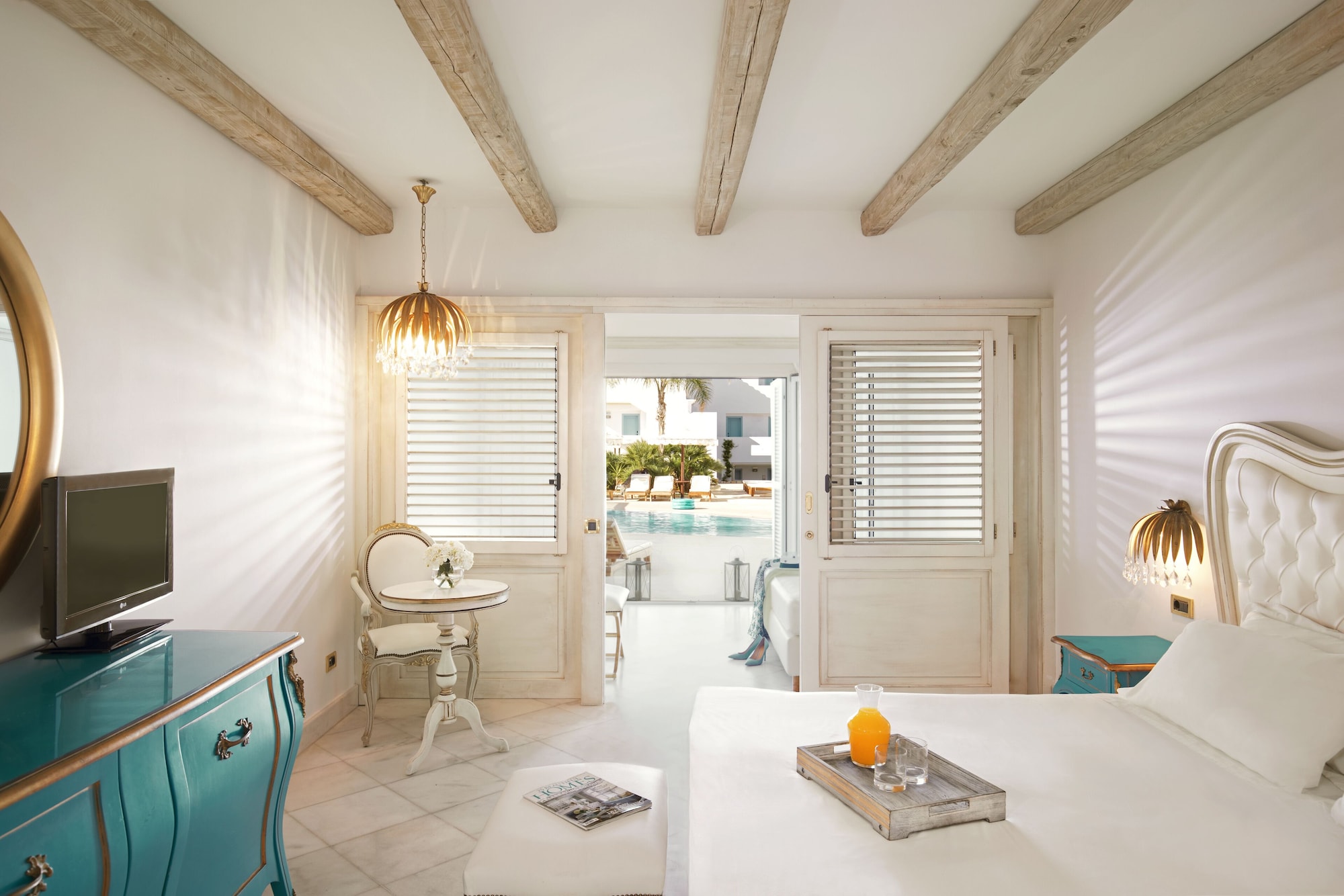 Family, 4 Beds, Pool Access