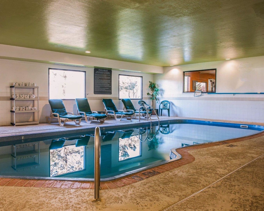 swimming pool spa