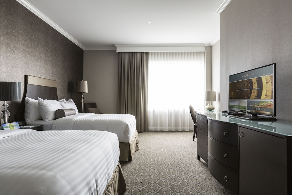 La Banque Hotel 11/40