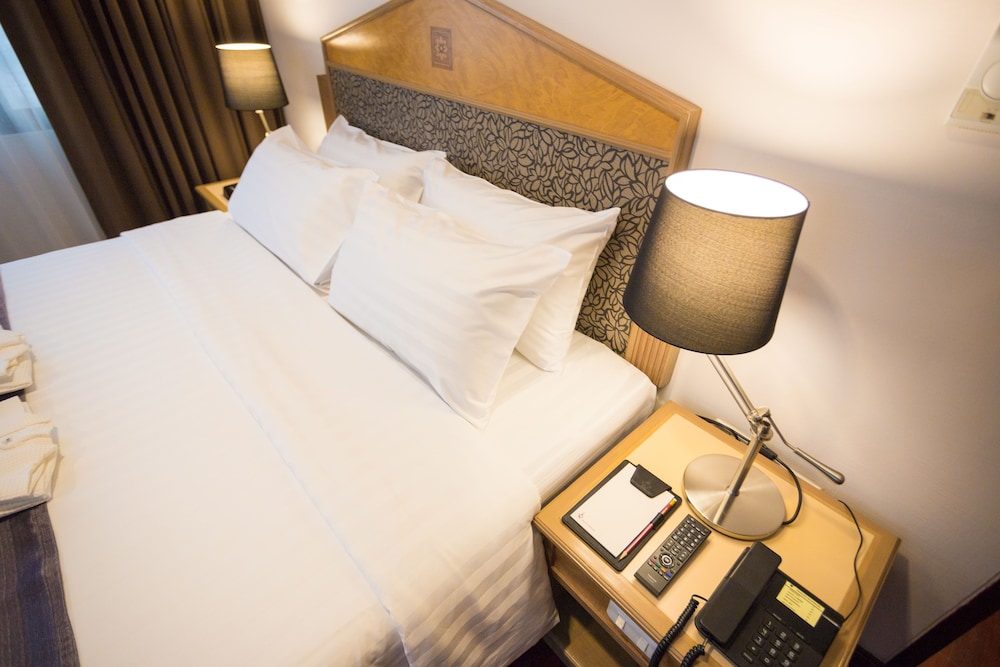 Grand Tower Inn Rama VI 22/70