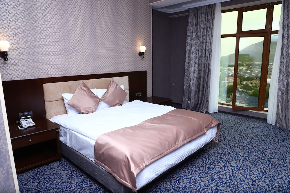 Ruma Qala Hotel 15/50