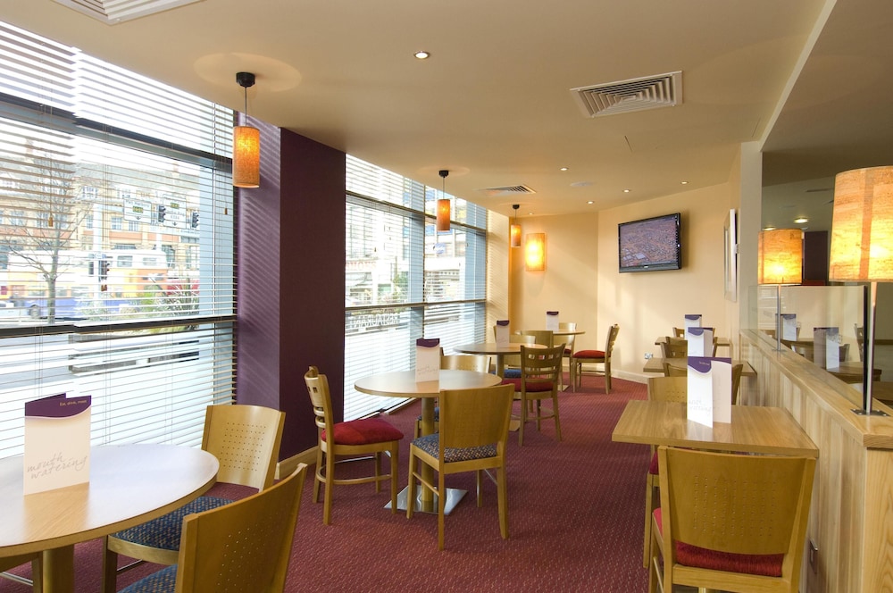 Premier Inn Leicester City Centre (Train Station) 43/56