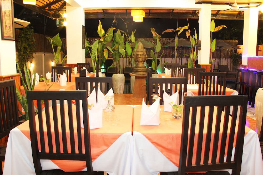 Golden Orchid Angkor 58/61