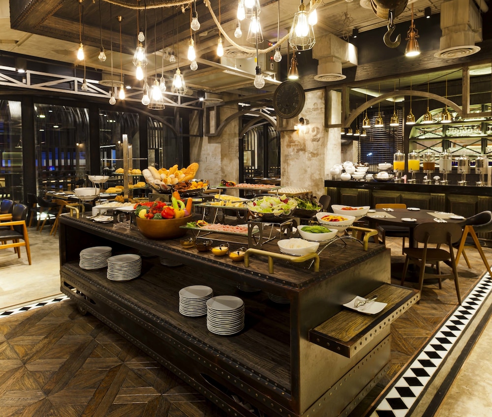 Eastin Tan Hotel Chiang Mai 64/78