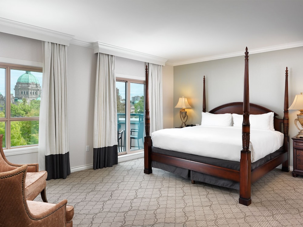 Grand Pacific Hotel 6/35