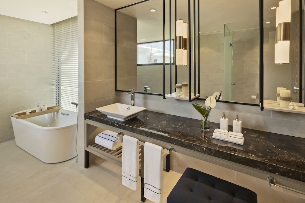 Melia Ho Tram Beach Resort 73/74