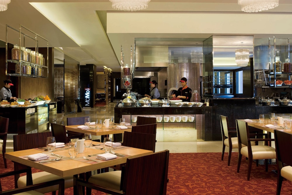 Courtyard By Marriott Xujiahui 45/56