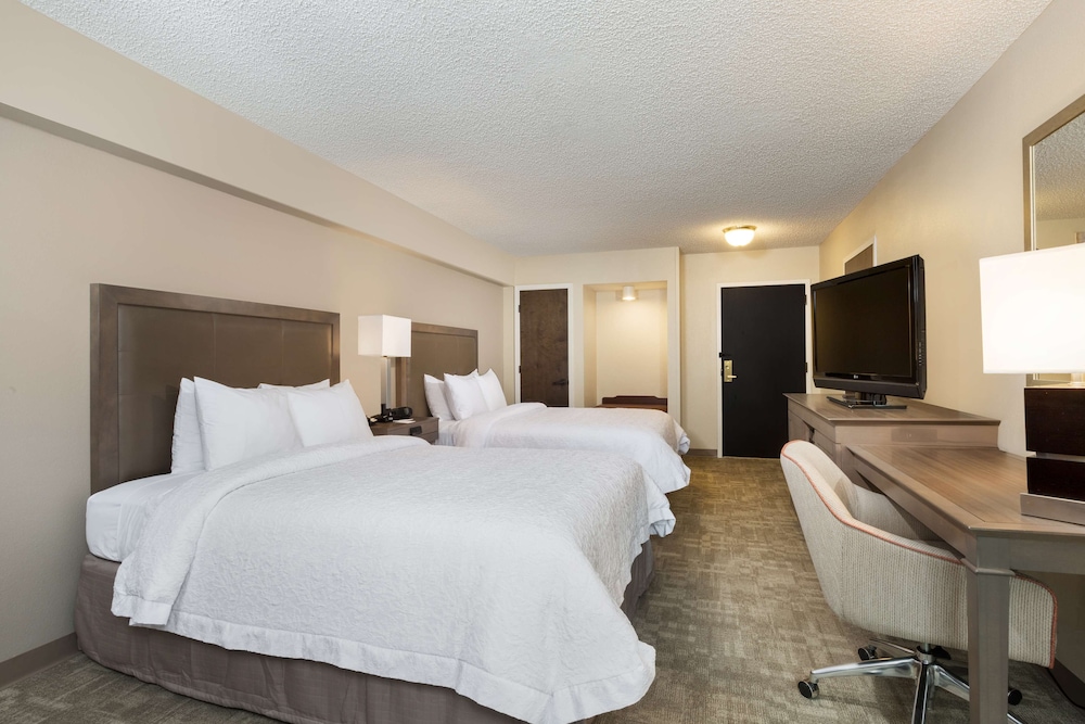 Hampton Inn Houston Near The Galleria 9/34