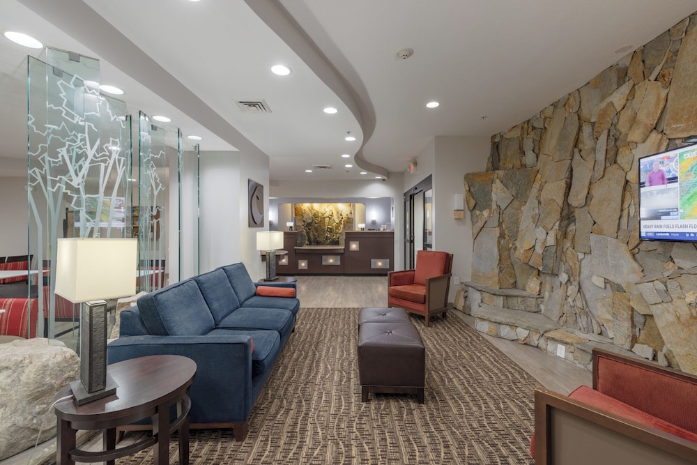 Comfort Suites Perrysburg - Toledo South 32/49