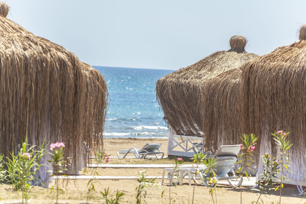 Bella Resort Hotels And Spa 61/73