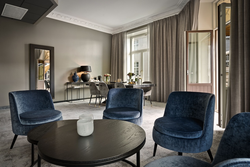 Karl Johan Hotell 35/38