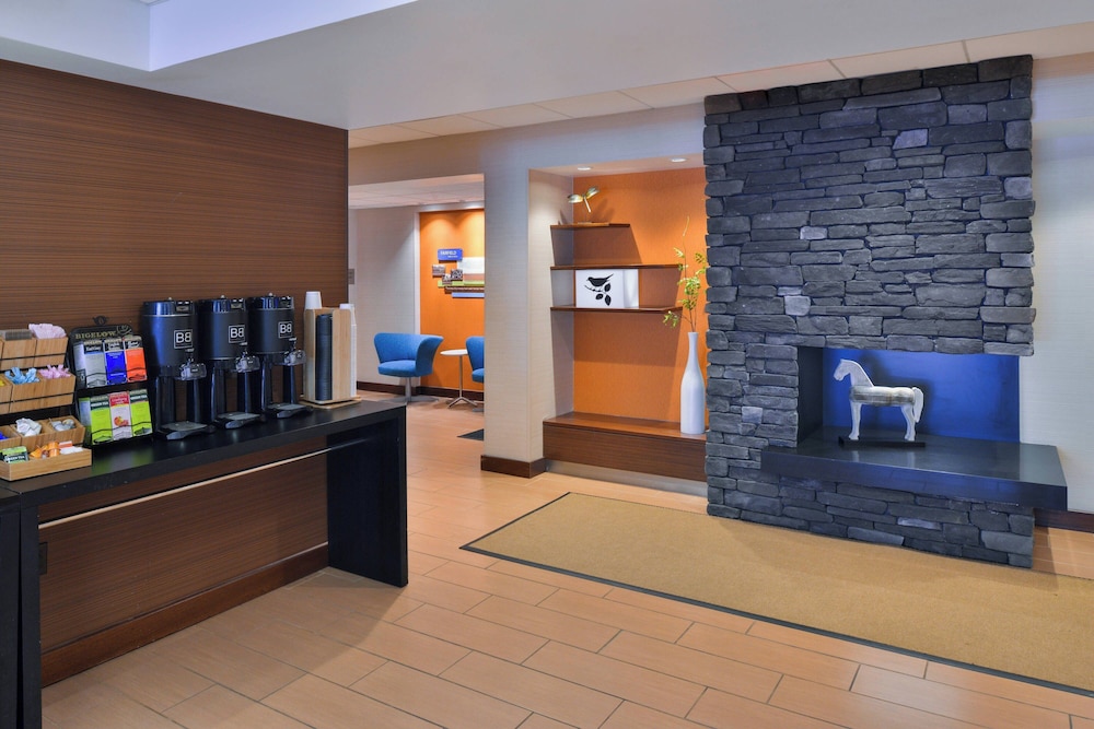 Fairfield Inn Amp Suites By Marriott Rochester West Greece 23/50