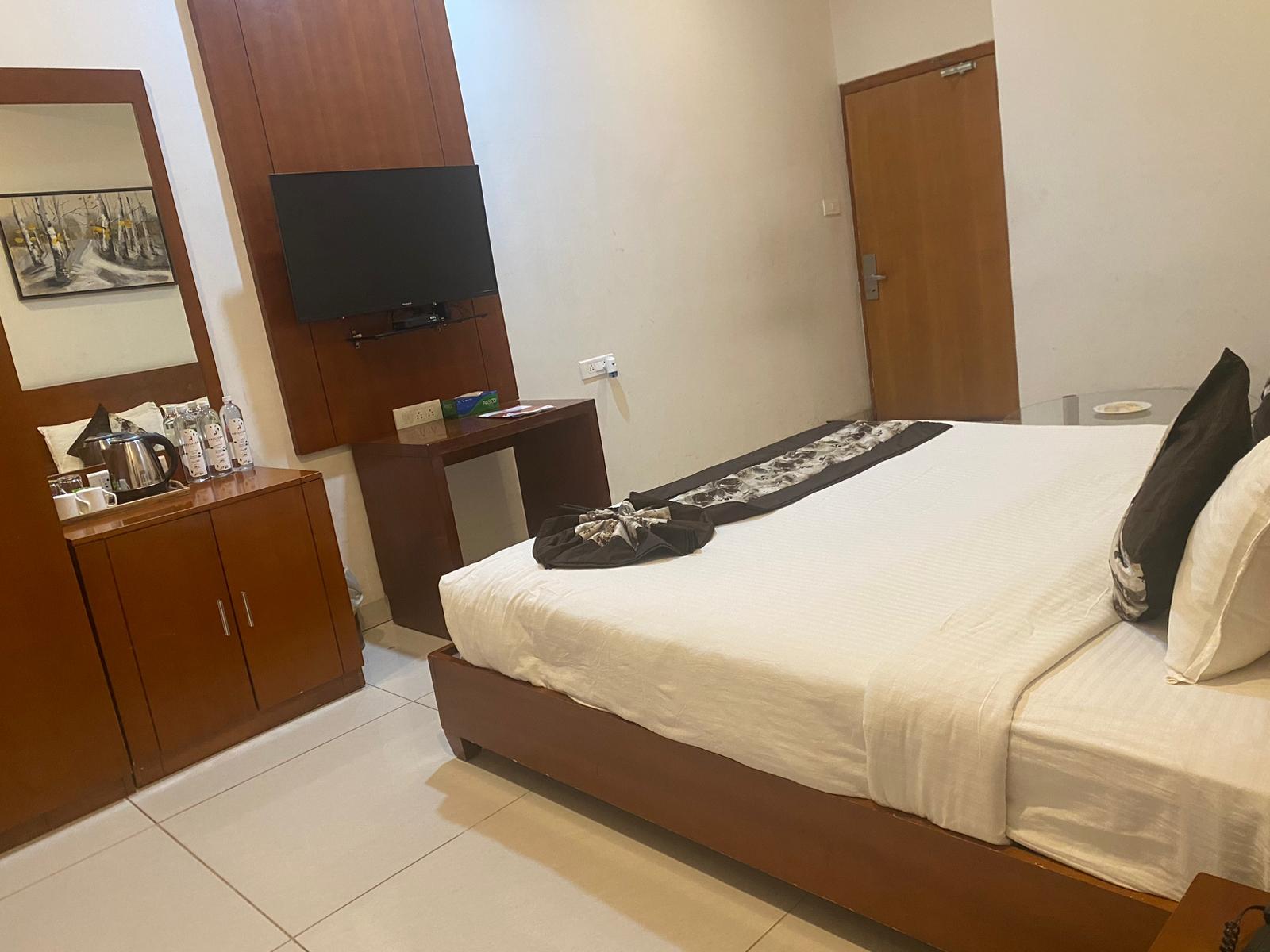 Mrugavani Resort and Spa 14/42