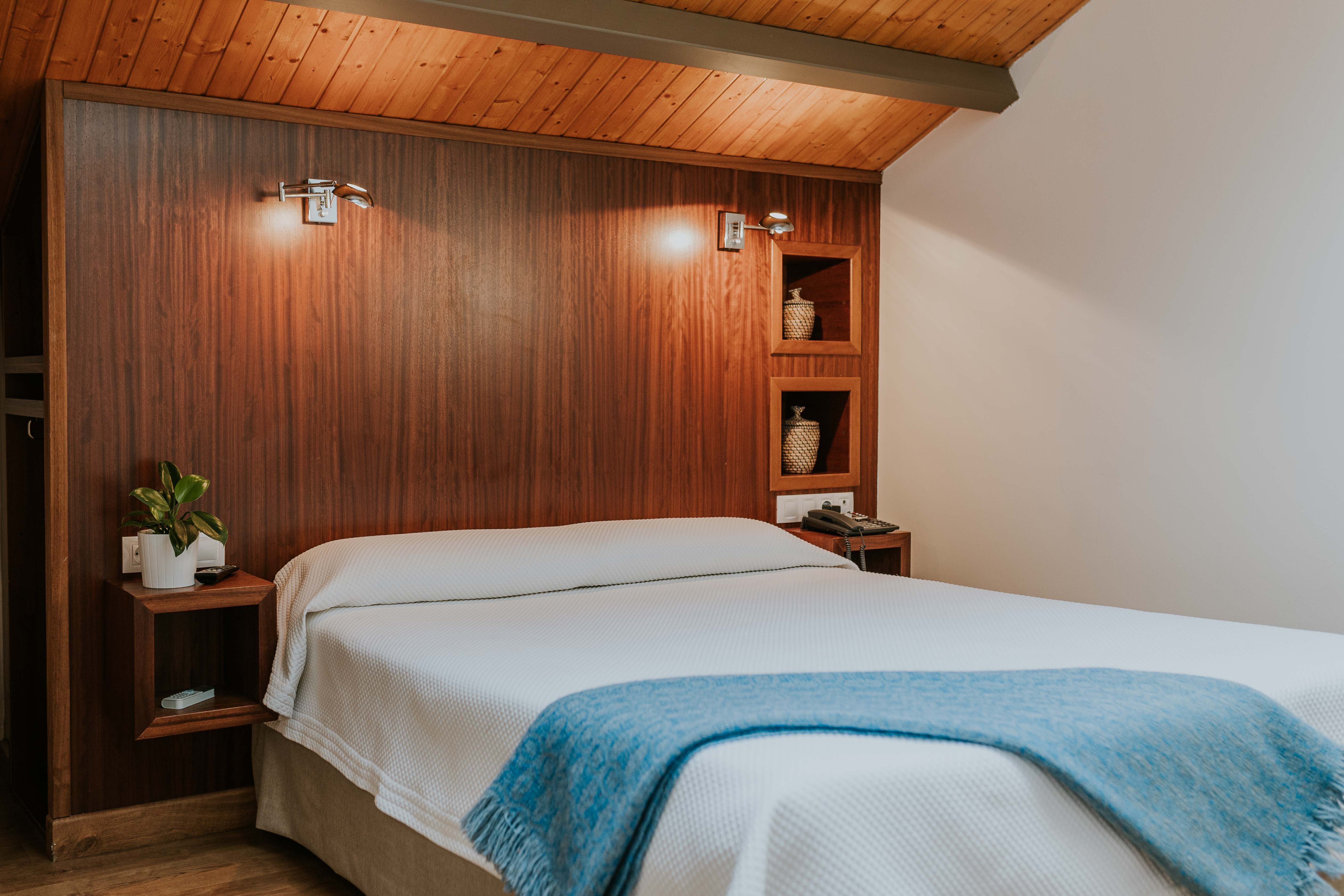 Double Room, Single Use