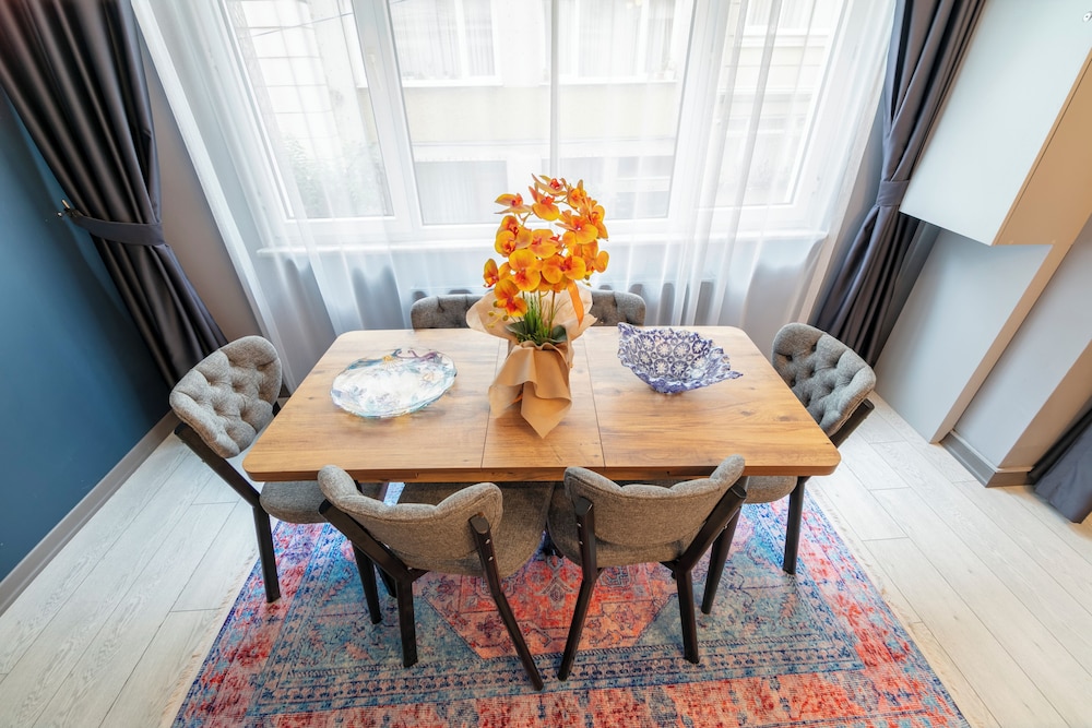 Hexa Suites Hotel 40/50