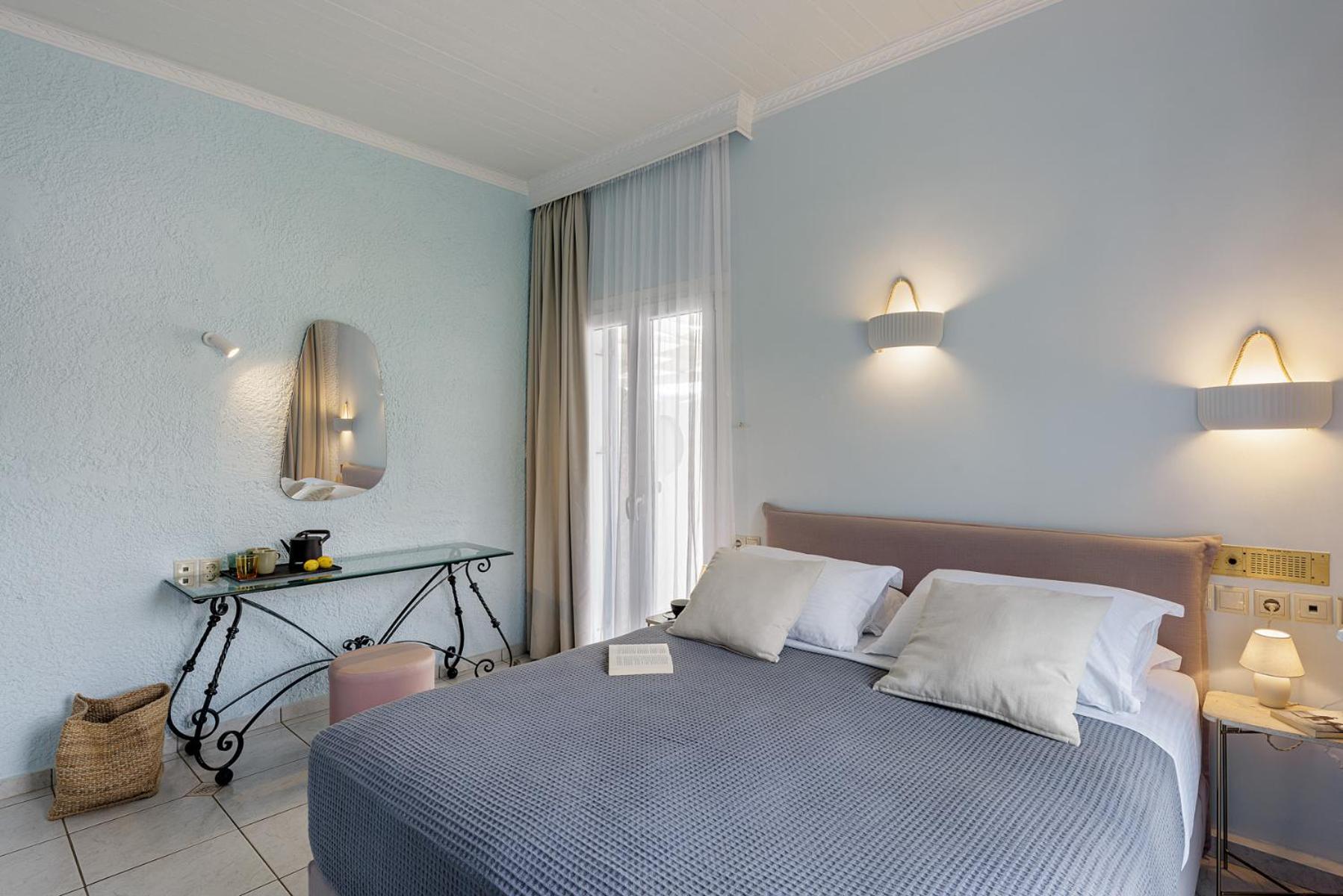 Room at Aneroussa Beach, ANDROS
