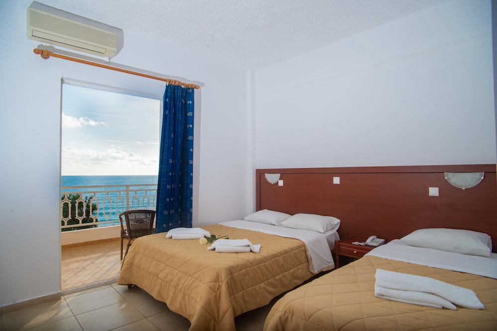Poseidon Beach 26/54