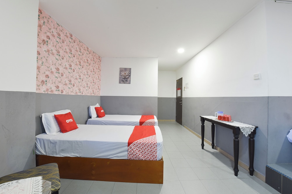 Hotel O Indah 26/50