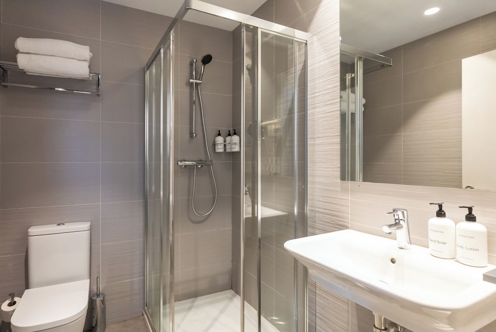 Colectia Hotel Urumea 76/76