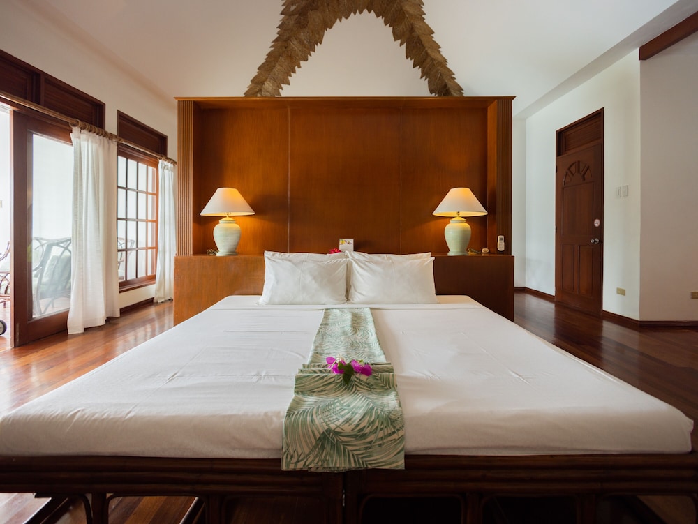 Room at Badian Island Wellness Resort, Badian