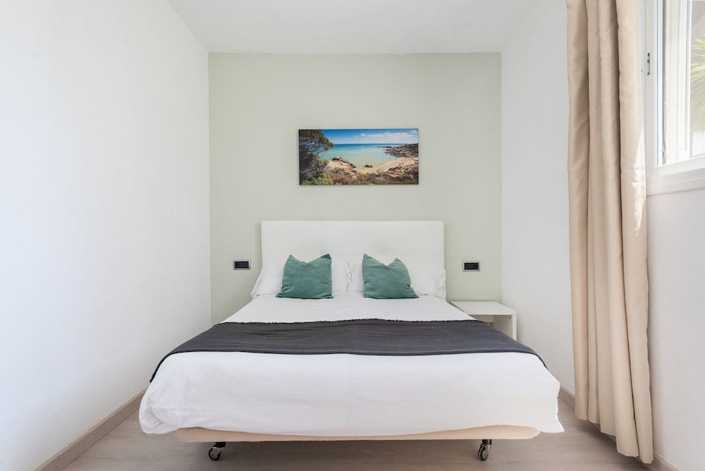 2 BEDROOMS, APARTMENT
