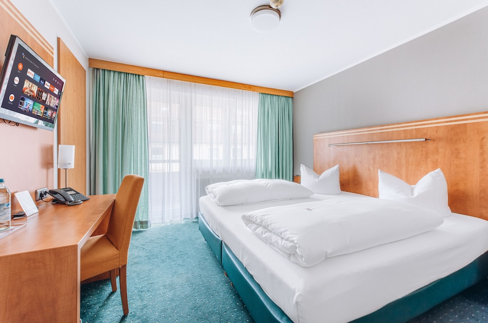 HOTEL ISARTOR 29/69